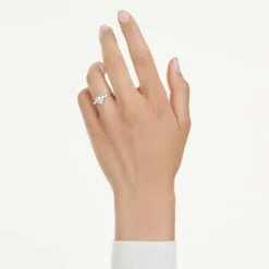 Anello solitario Eternity