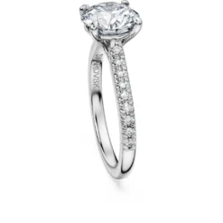 Anello solitario Eternity